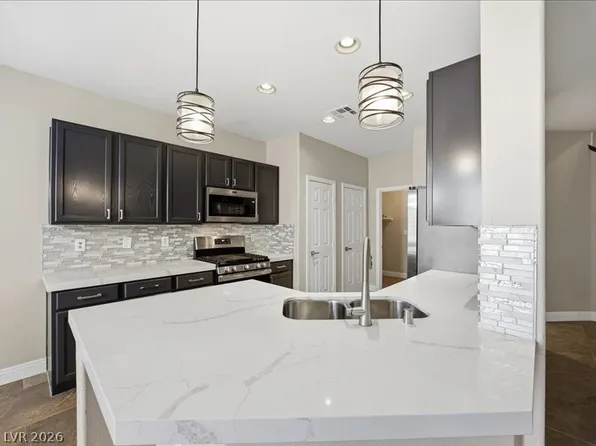 6416 Alderlyn Ave, Las Vegas, NV 89122