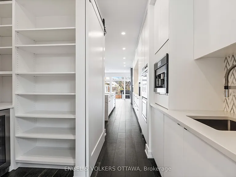 2154 Rice Ave — Photo 4