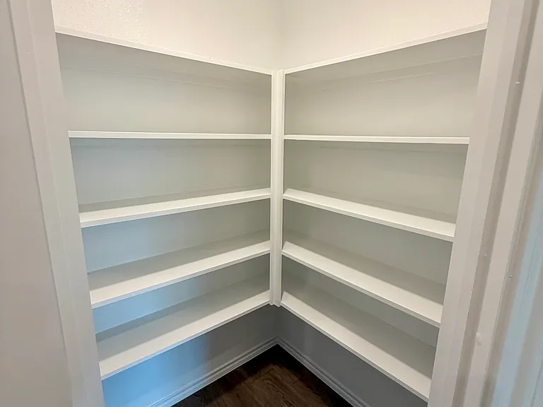 3334 Catamount Dr — Photo 10