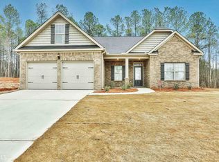 64 Citadel Dr, Hampton, GA 30228
