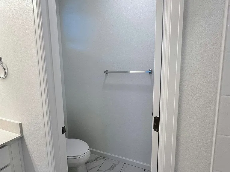 6857 Huddersfield Ln — Photo 17