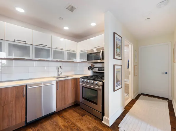 343 4th Avenue image 4 of 16