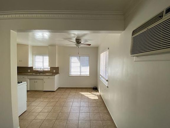 4th image of 1023 N San Vicente Blvd #1027-4