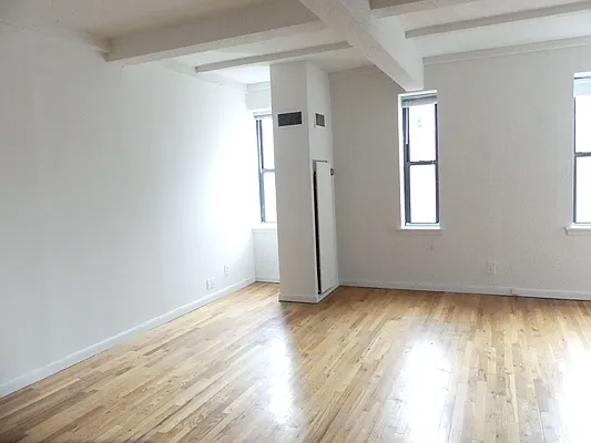 Rented by Babad Management | media 7