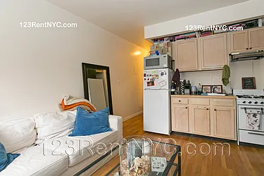 Rented by 123RentNYC.com