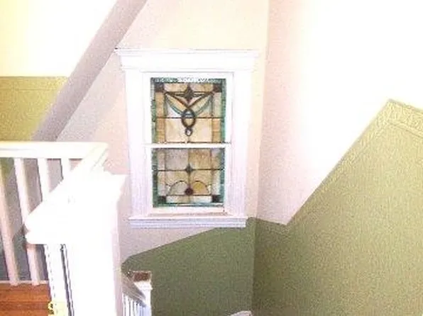 887 Montgomery Street image 8 of 11