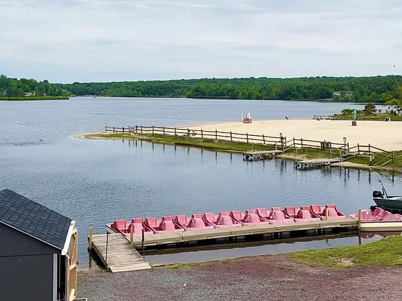 5th image of 545 S Old Stage Rd