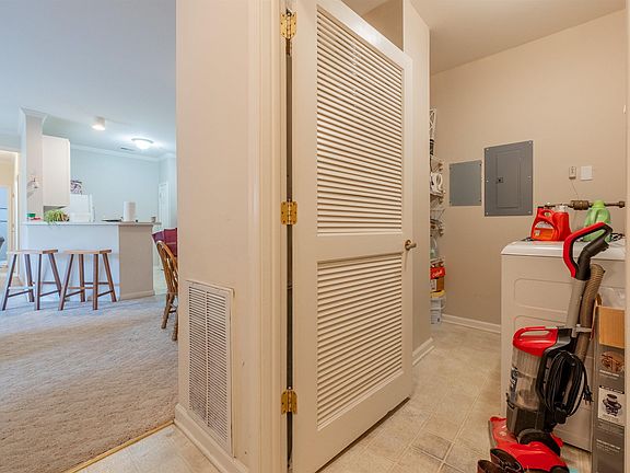 4th image of 305 N Knollwood Dr Ste 5103