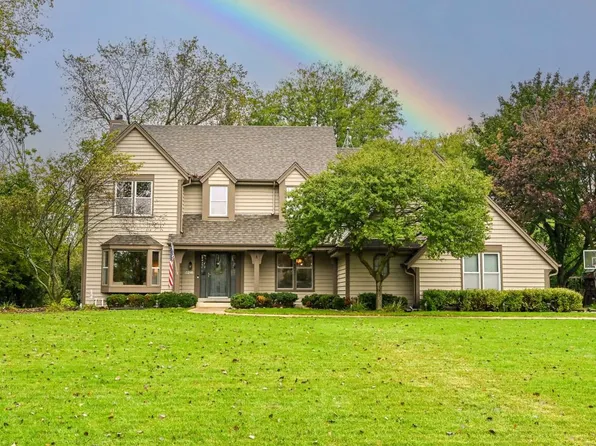 15290 Shamrock LANE, Brookfield, WI 53005