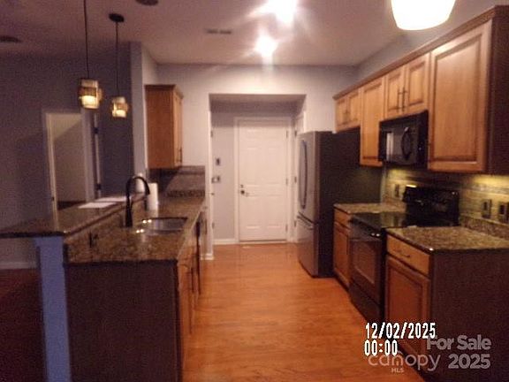 5th image of 10244 Blakeney Preserve Dr