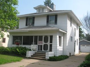 467 W 7th St, Winona, MN 55987