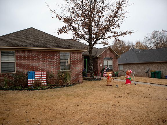 3rd image of 394 Sagewood Ln