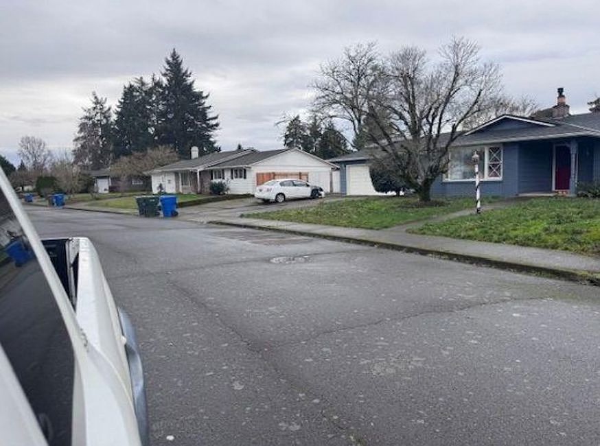Exterior Neighborhood (street photo)