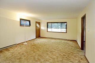 4th image of 156 Lowell Ave