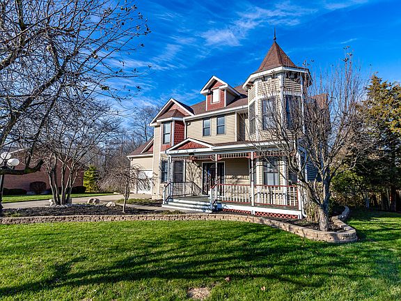 2nd image of 375 Melanie Dr