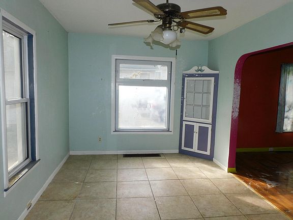 5th image of 55 N Norwood Ave