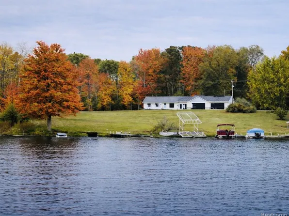 11328 Old Pierce Rd, Stanwood, MI 49346