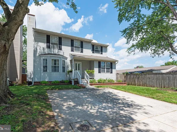 998 Pebblestone Rd, Pasadena, MD 21122