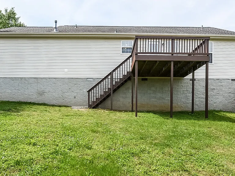 534 Summit Way — Photo 16