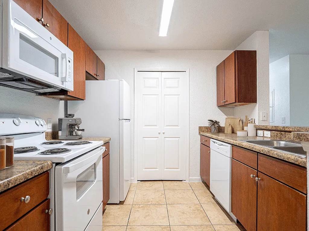 Timber Trace Apartments — Photo 3