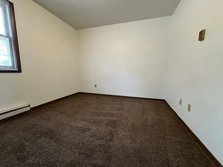 300 College Park Dr — Photo 9