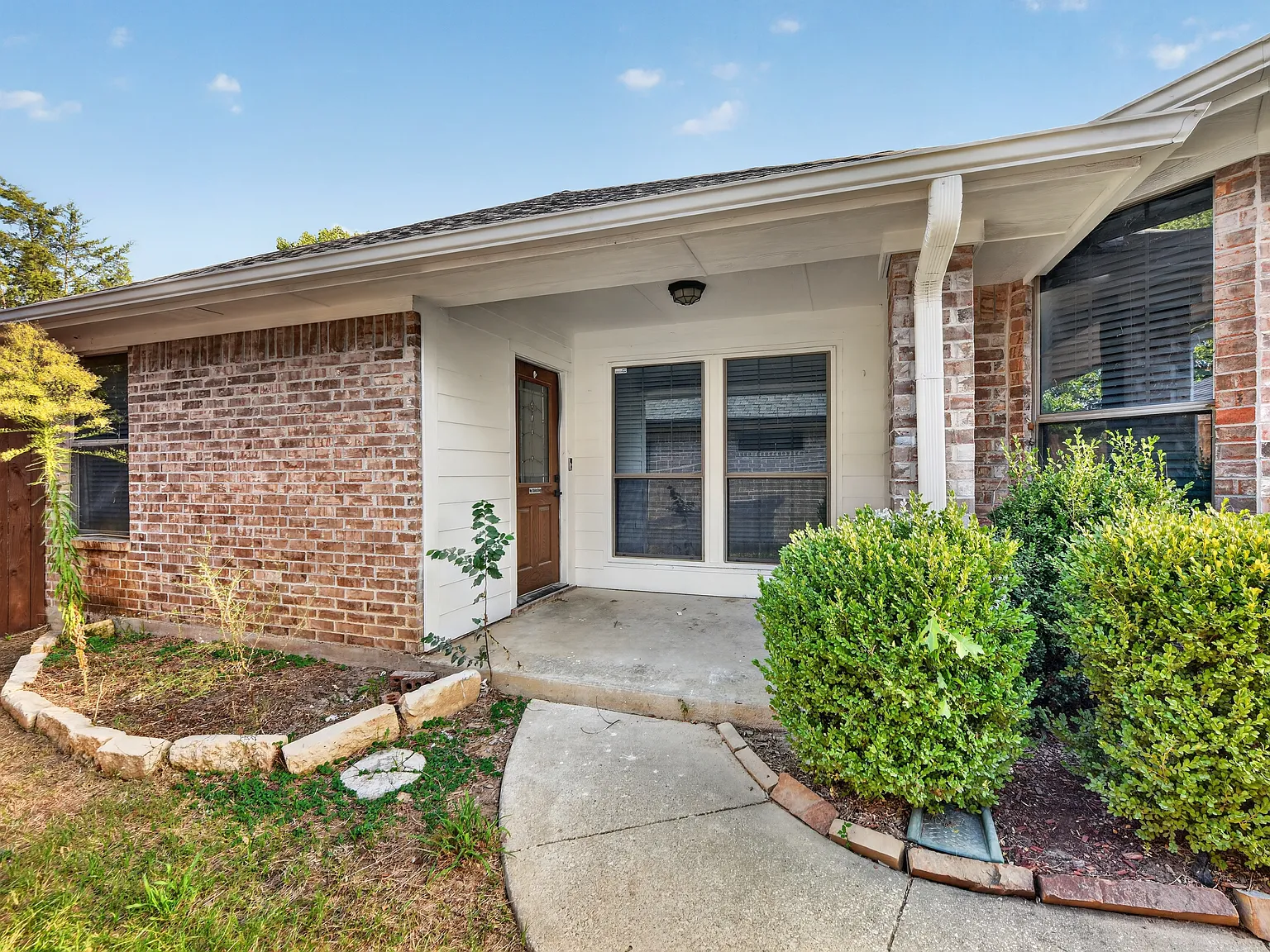 3 bed, 1600 sqft, $2,550 — Photo 3