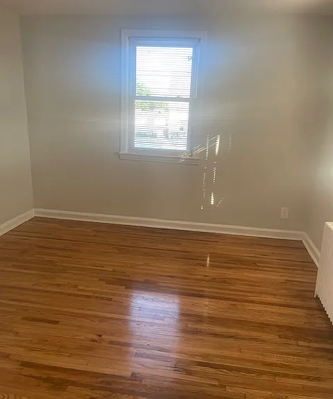 Queen Size bedroom