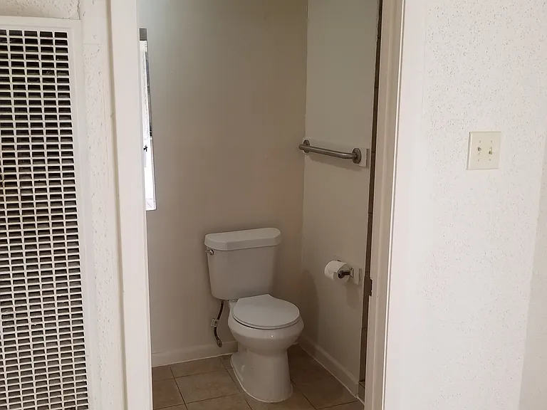 600 Monticello Ct #3 — Photo 7
