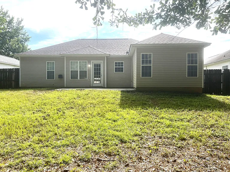 103 Reese Dr — Photo 26