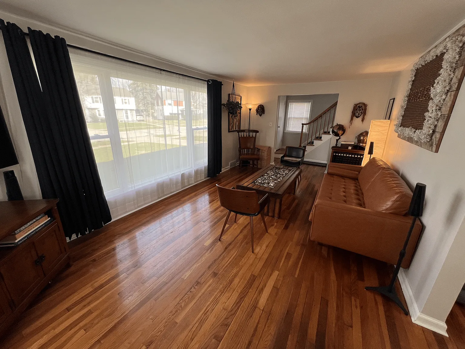 2 bed, 1.5 bath, 1377 sqft, $1,990 — Photo 3
