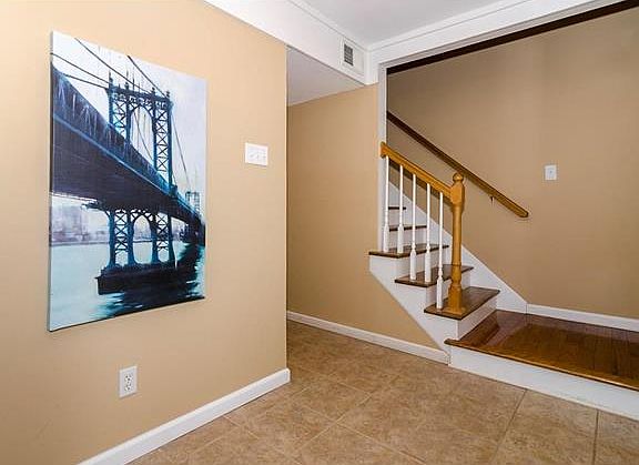 3rd image of 13415 Manorlac Dr