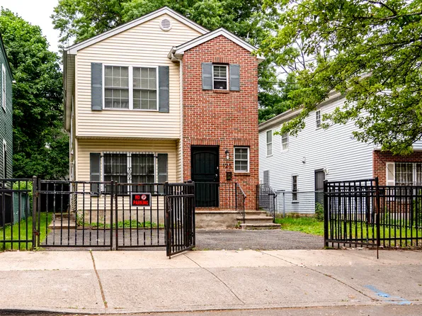 125-127 S 8th St #1, Newark, NJ 07107