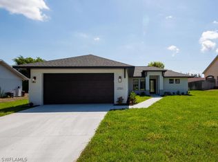2701 SW 3rd Place Cpe, Coral, FL 33914