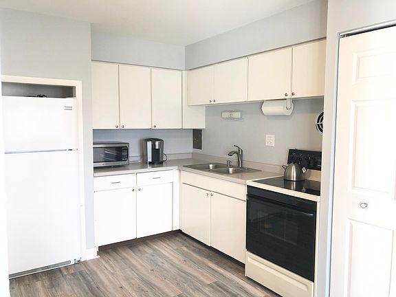 4th image of 1106 N Dale Ave APT 2G