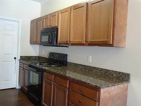 5th image of 129 Flagstone Dr