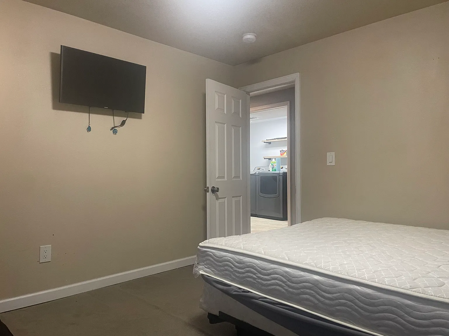 1 bed, 2480 sqft, $1,500 — Photo 4