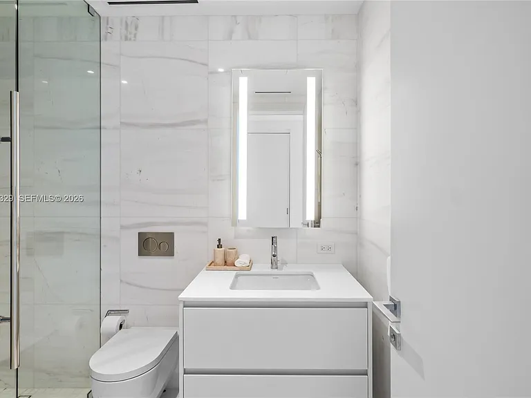 300 Biscayne Boulevard Way #2601E — Photo 38