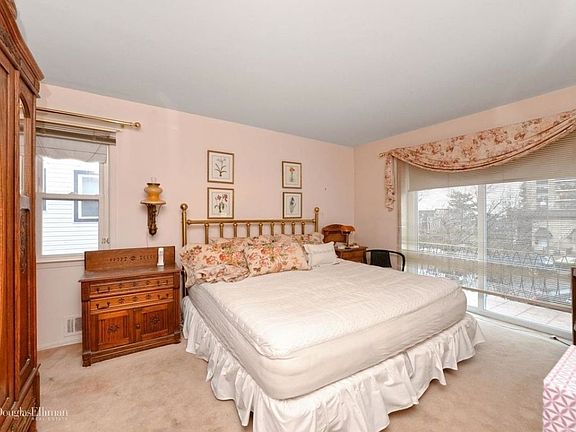5th image of 1726 215th St #1