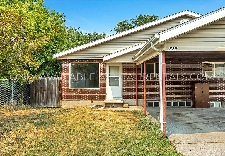 729 E 4565 S — Photo 1