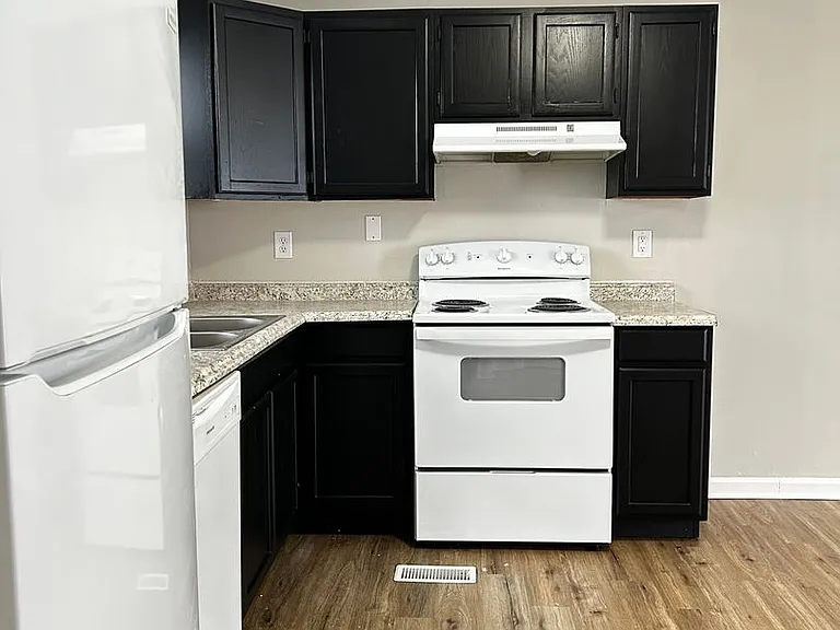 408 Bainbridge Ct #14 & 16 — Photo 7