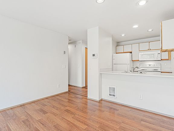 5th image of 1151 N 94th St APT 32