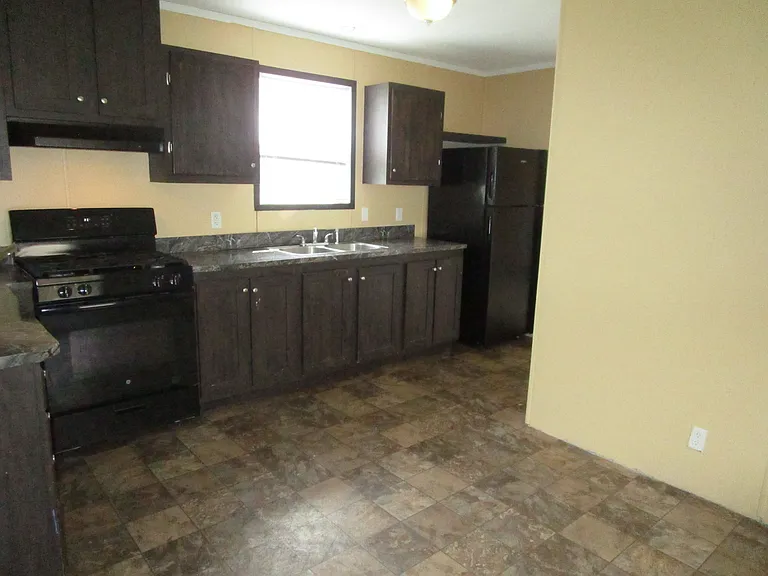 Pavilion Estates — Photo 13