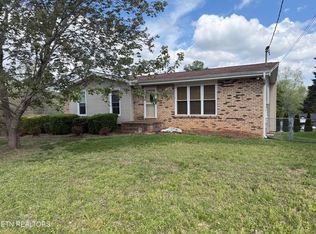 8020 Little Joe Rd, Powell, TN 37849