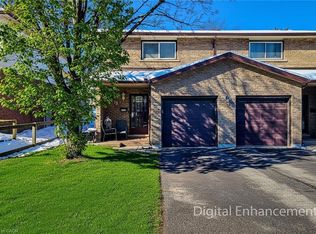 1455 Garth St #13, Hamilton, ON L9B 1T4