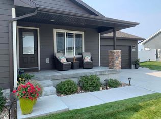4309 Indiangrass Rd, Grand Island, NE 68803