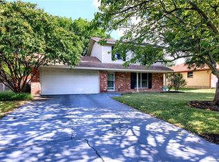 1904 Kent St, Taylor, TX 76574