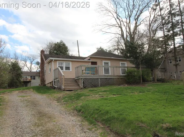 120 E Lafayette St, Milford, MI 48381