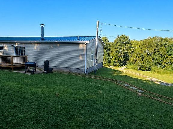 3rd image of 470 Sterrett Ln