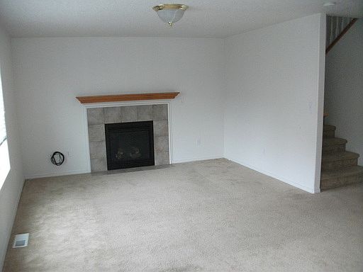3rd image of 4018 NE 165th Pl