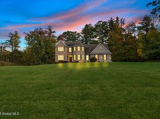 116 Cedar Bluff Ct, Stillwater, NY 12170